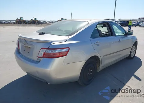 2008 Toyota Camry Hybrid z USA, uszkodzony, nr VIN 4T1BB46K38U050555